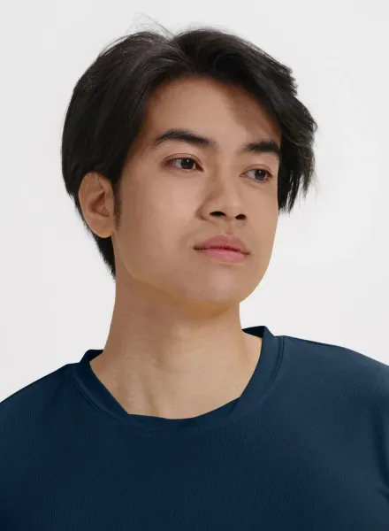 Majica s asimetričnim izrezom - Zanimljiv asimetrični ovratnik